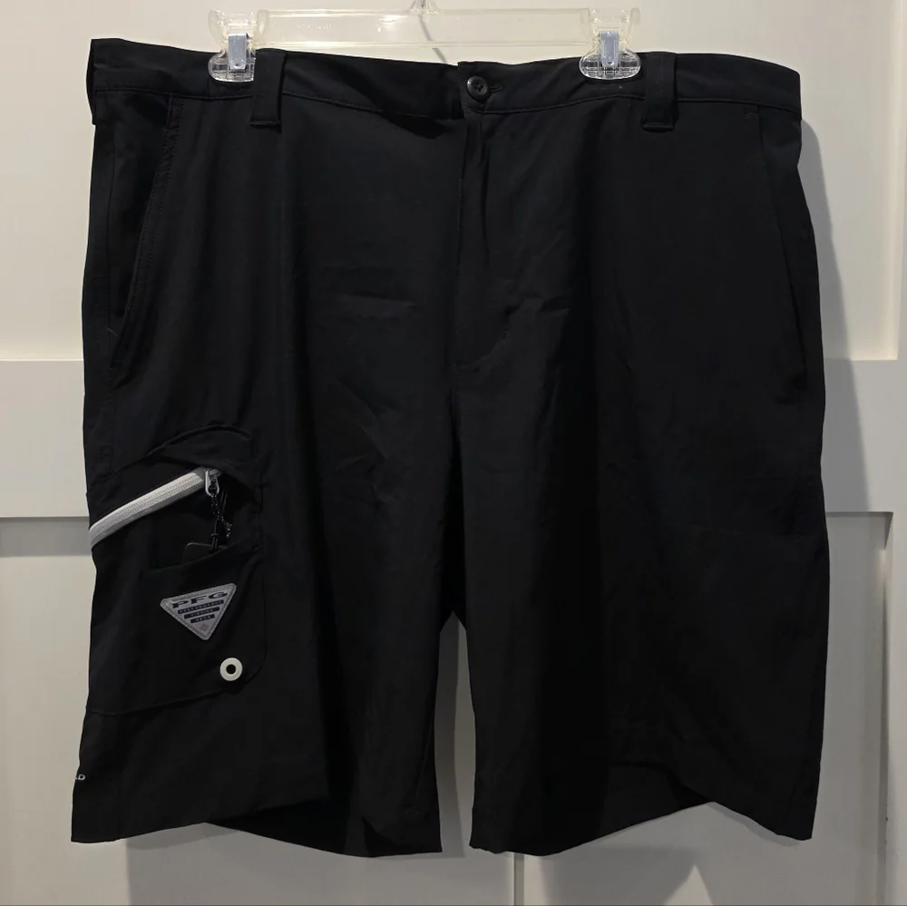Columbia Men’s Shorts Sz 40 PFG Terminal Tackle Omni Shield Black Bottle Opener